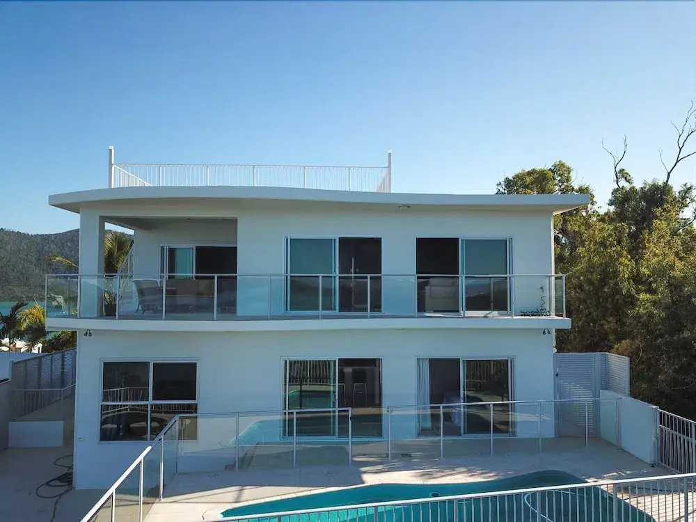 Panoramic Paradise on Shute