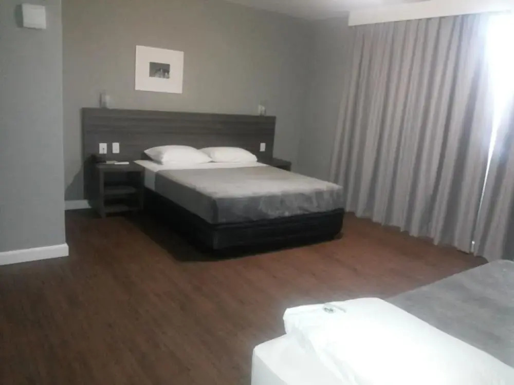 Duque Center Hotel