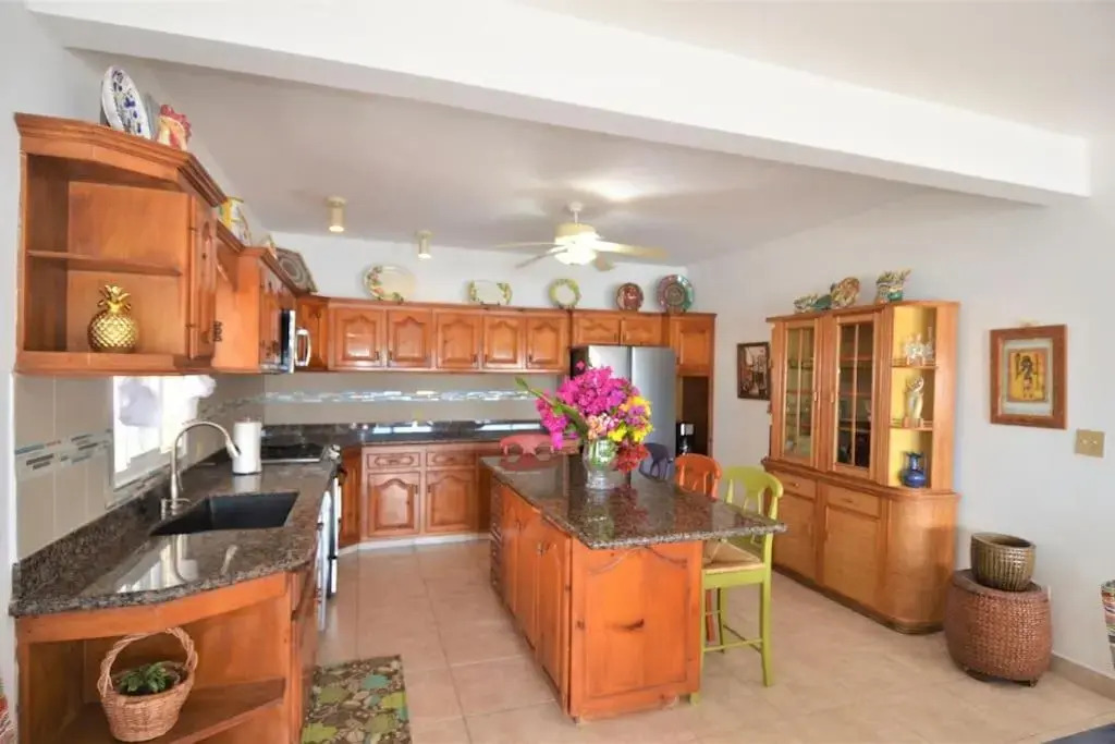 Caribbean Chic ocean front home 3 min to beach