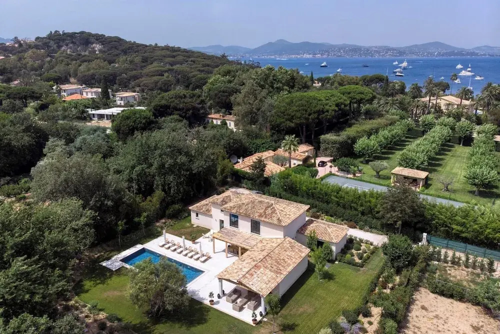 Luxurious Villa Facing the Baie des Canebiers