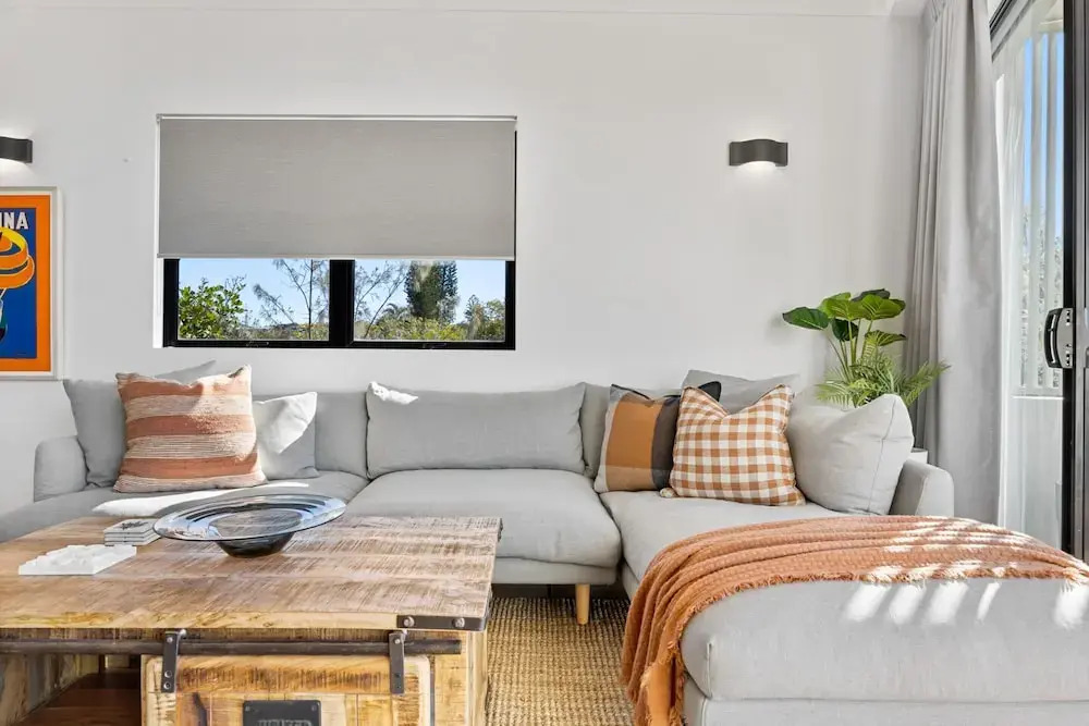Pristine 2-bed Apartment With Pool and Balcony