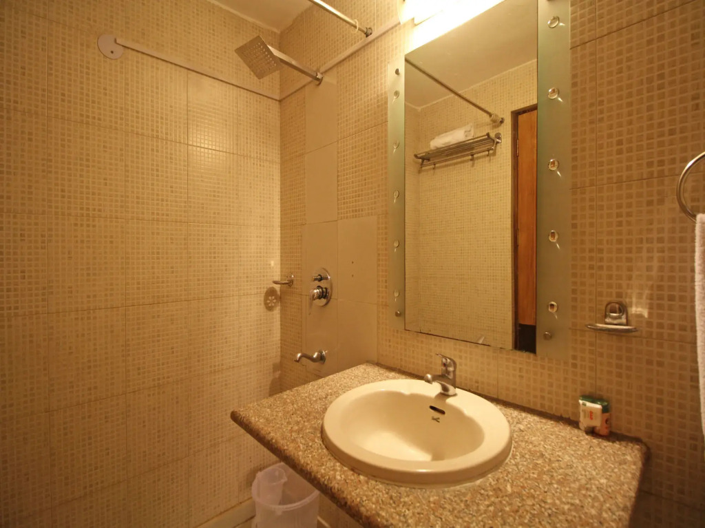 Oyo 6108 Green Park