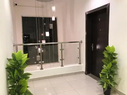 VIP Residence (Bachelors Only)