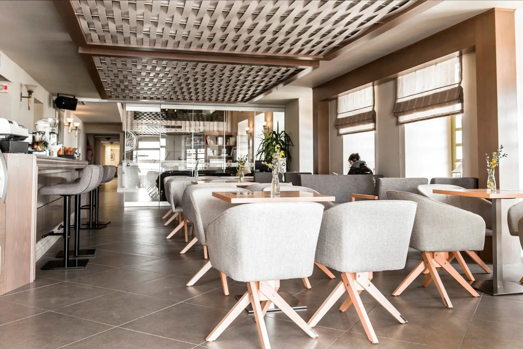 Diogenis Hotel