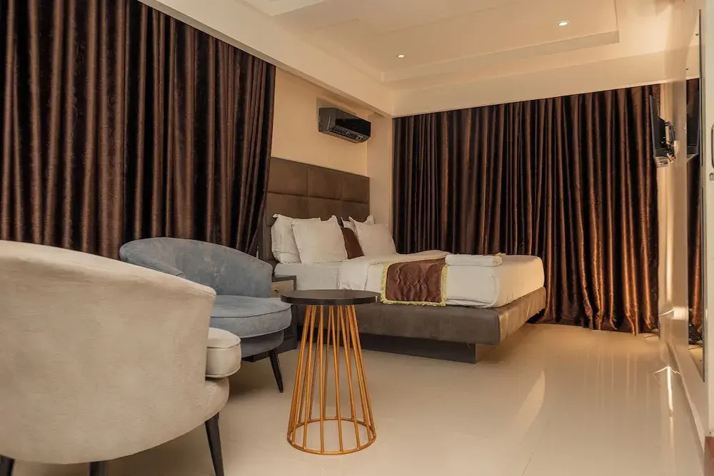 Hotel Romeneo