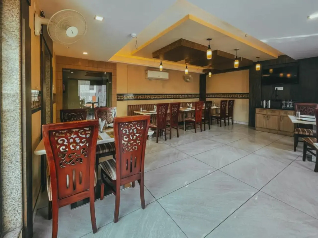 Hotel S L E Residency