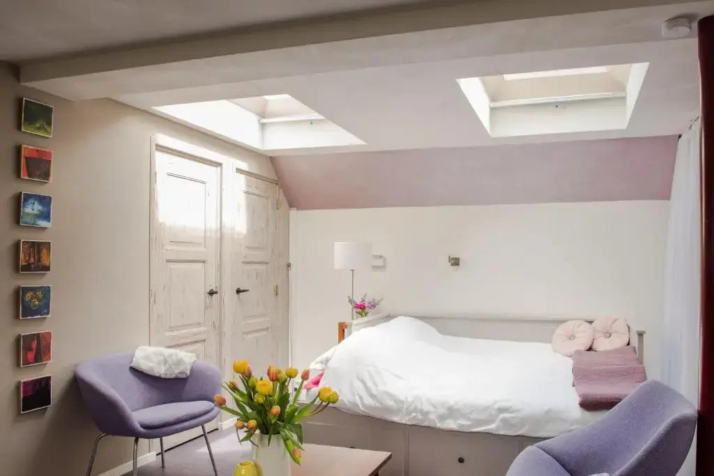 Bed & Office 050