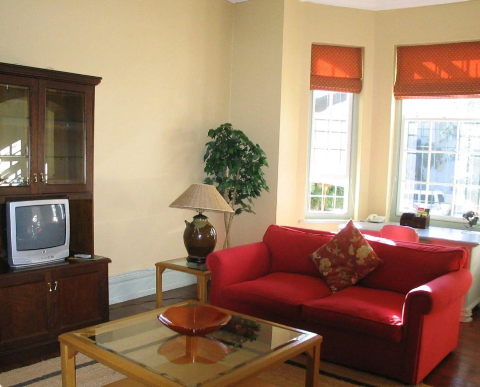 Mountain Manor Guest House & Executive Suites