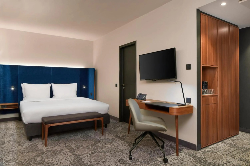 HYPERION Hotel München
