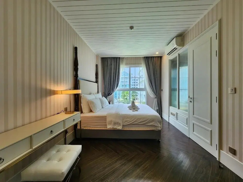 Luxury 1 Bedroom condo CloseToBeach G411