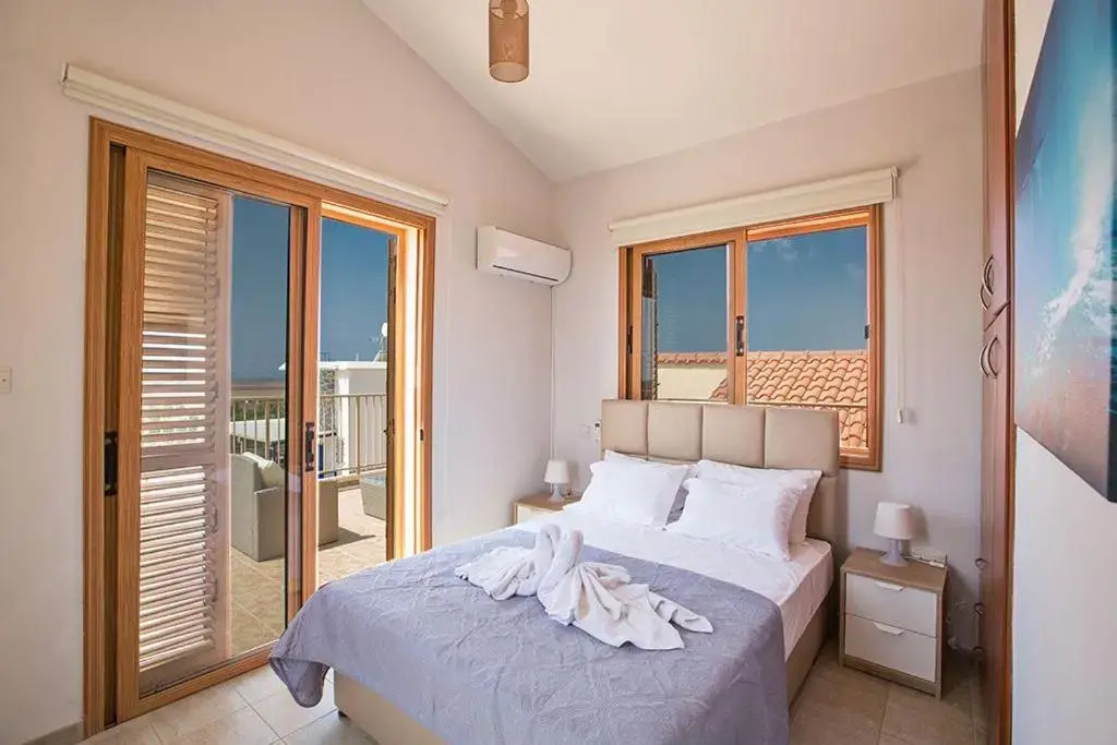 Villa Konnos View, Stunning 6Bdr Villa With Private Pool, Close To Konnos Beach