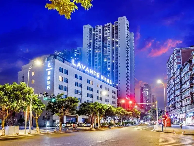 Lavande Hotel (Xinshancun subway station store, Dadukou pedestrian street, Chongqing)