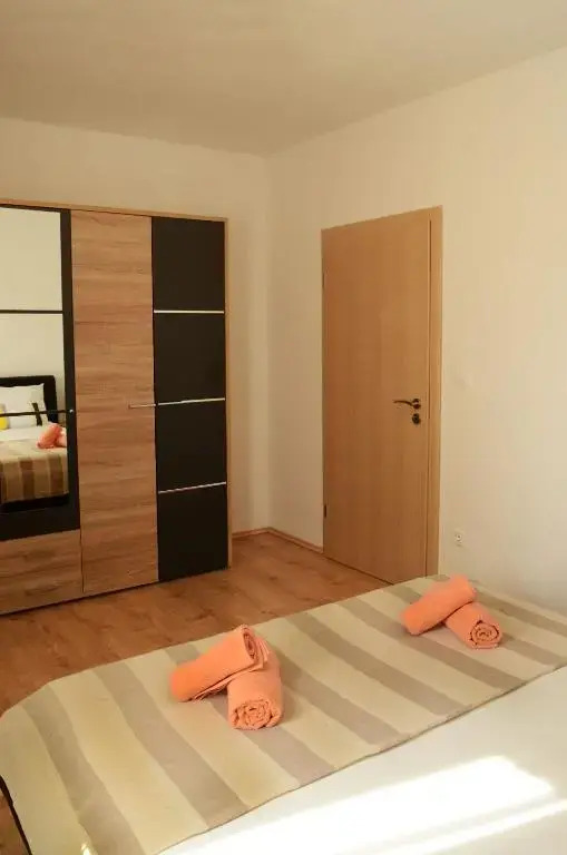 Apartments Miočić