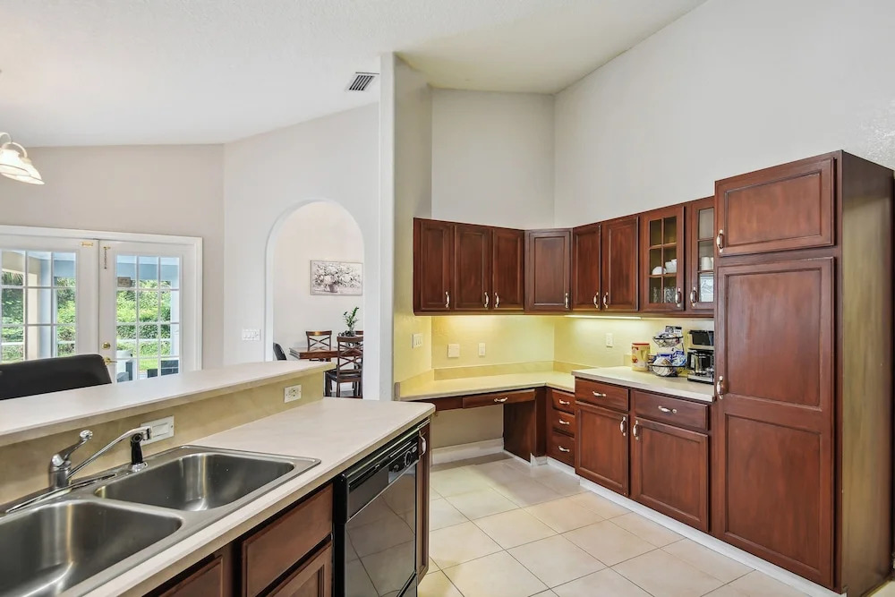Palm Coast Escape: Screened Lanai, Saltwater Pool!