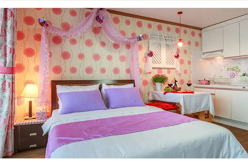 Yangyang Seaglow Rainbow Pension