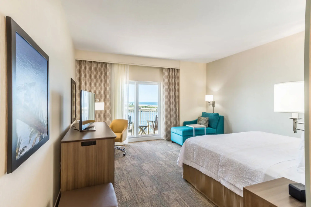 Hampton Inn and Suites Clearwater Beach