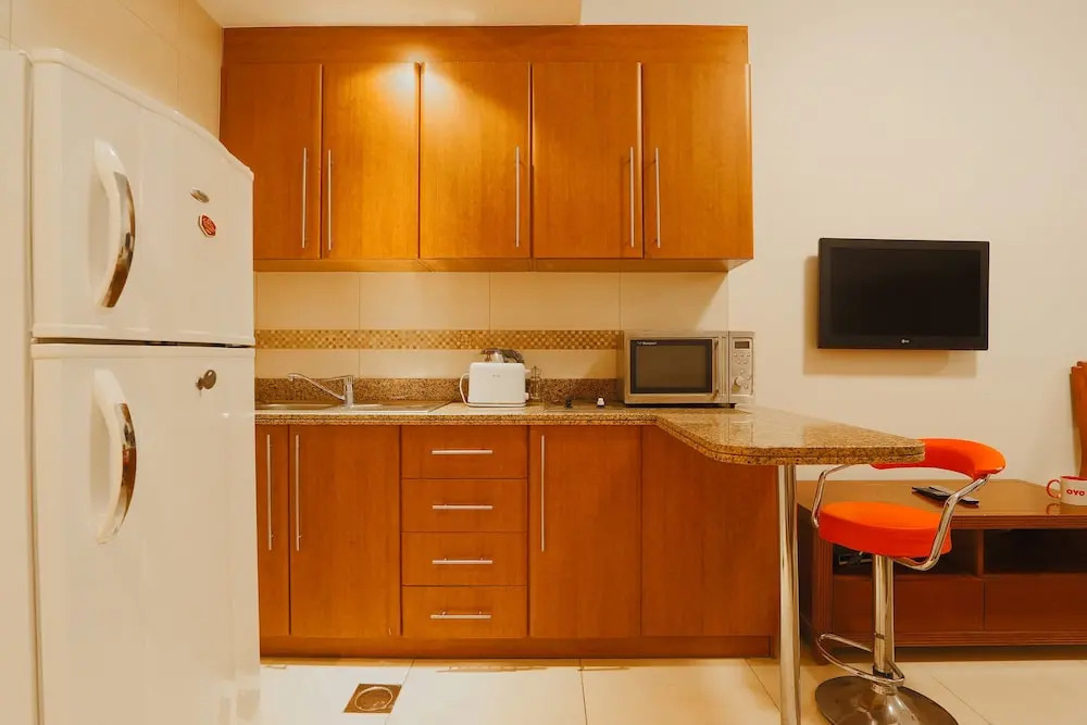 Saba Tower 3 by OYO Rooms