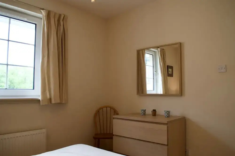 Bright 1 Bedroom Apartment In Edinburgh