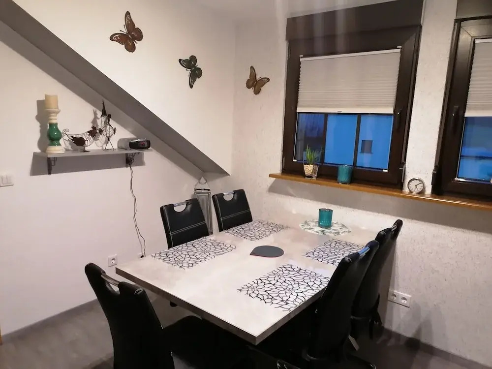 Zimmer Schmitz