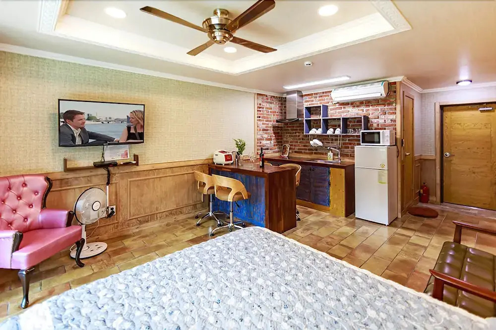 Gyeongju Rosso House Pension