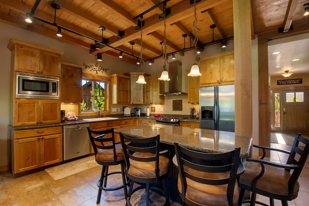 Leland Creek Home 5 Br home by RedAwning