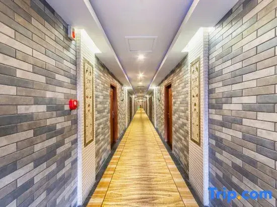Jiazhou Holiday Hotel