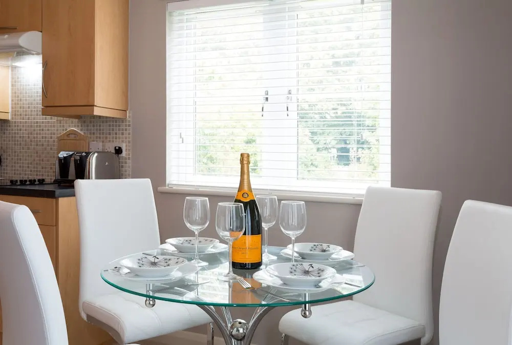 Quiet 2 Bedroom Apartment in Headington, Close to Oxford Hospitals & Brookes University