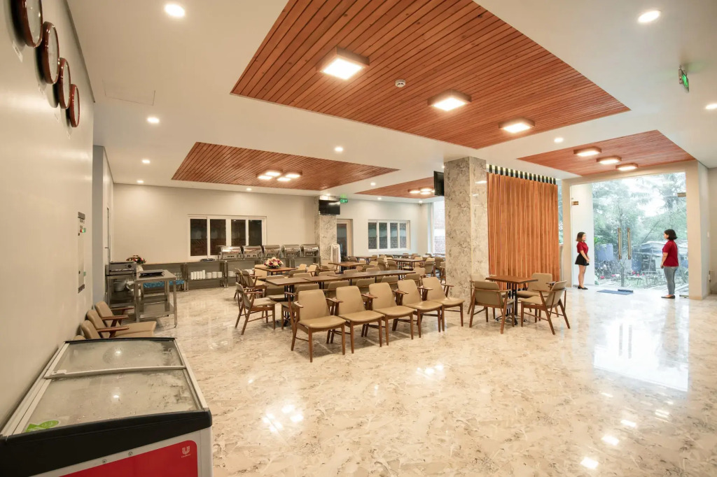 Summer Dream Hotel