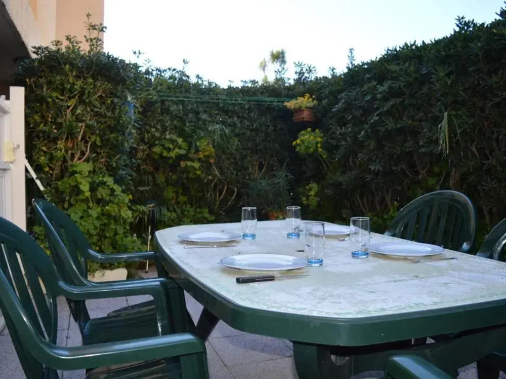 Appartement Saint-Cyprien, 2 pièces, 4 personnes - FR-1-225D-472
