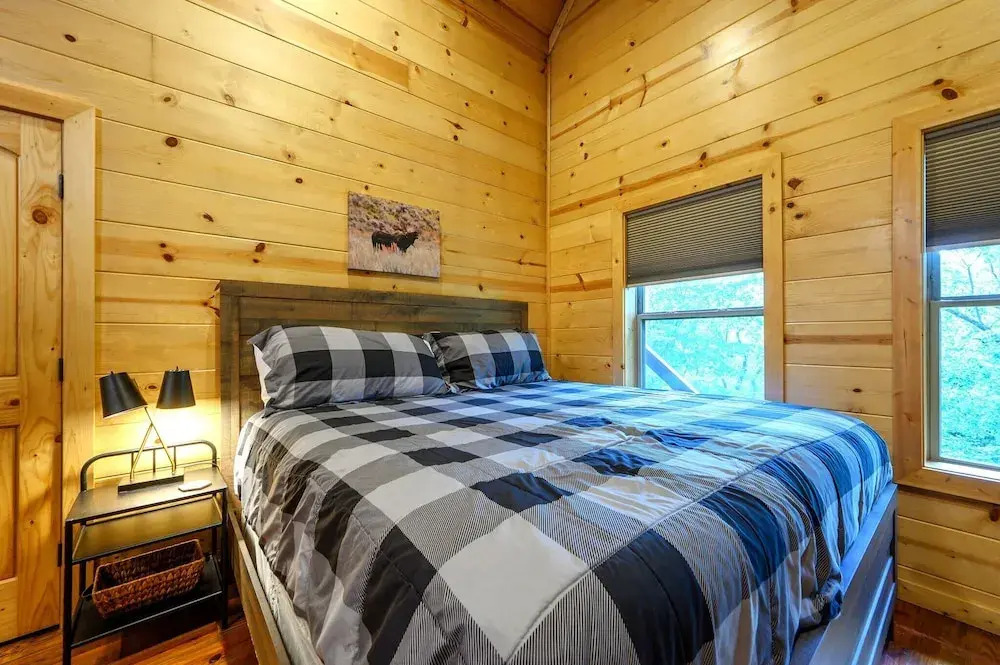 Summer Moon Lodge - For 8ppl