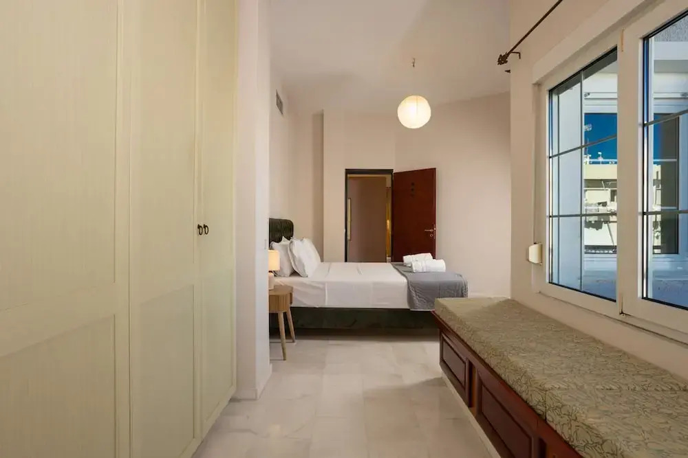 The White Marble Luxury City Apt