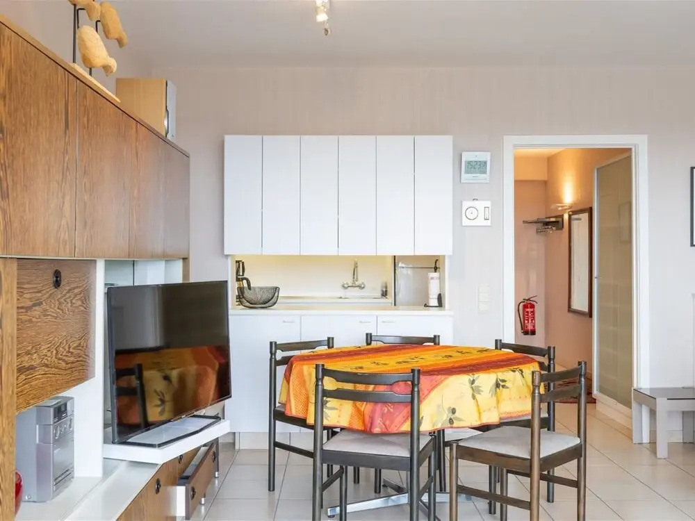 Apartment in Middelkerke Near Beach & Pool