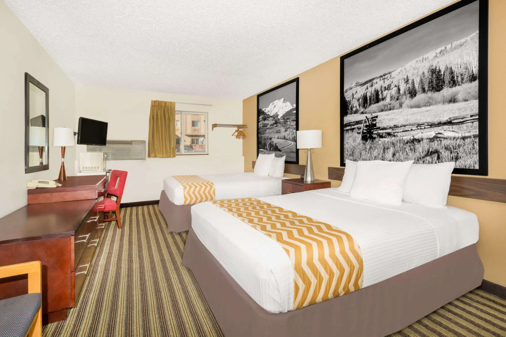 Travelodge by Wyndham Loveland/Fort Collins Area