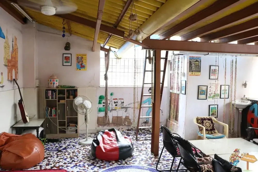 Travellers Inn Mumbai