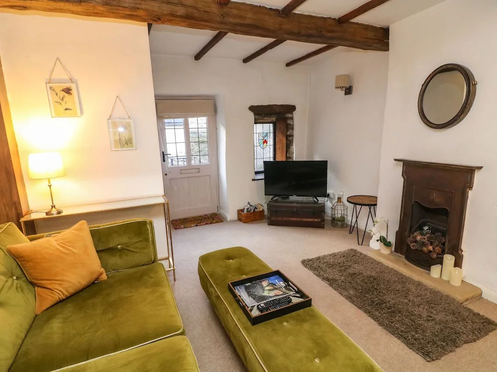 Courtyard Cottage