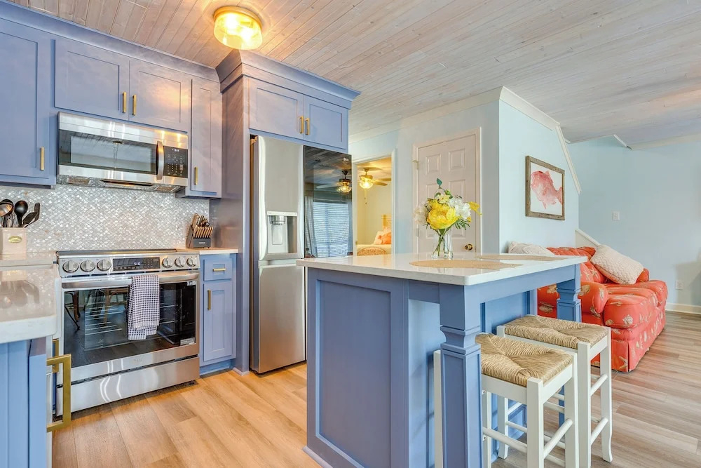 Creekfront Dauphin Island Cottage: Walk to Gulf!