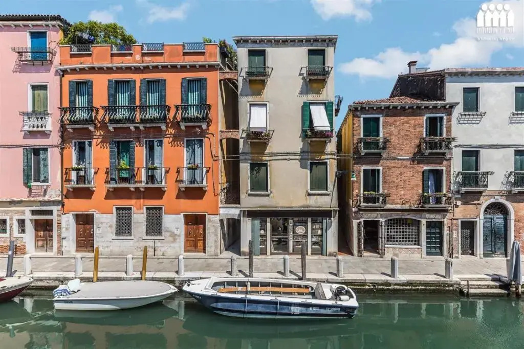 Ca' Canaletto Canal View