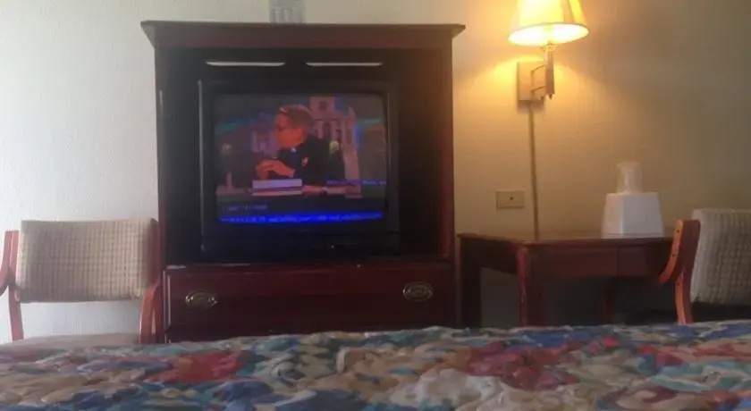 Regency Inn - Terre Haute