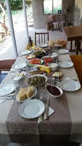 Ruzan Guesthouse