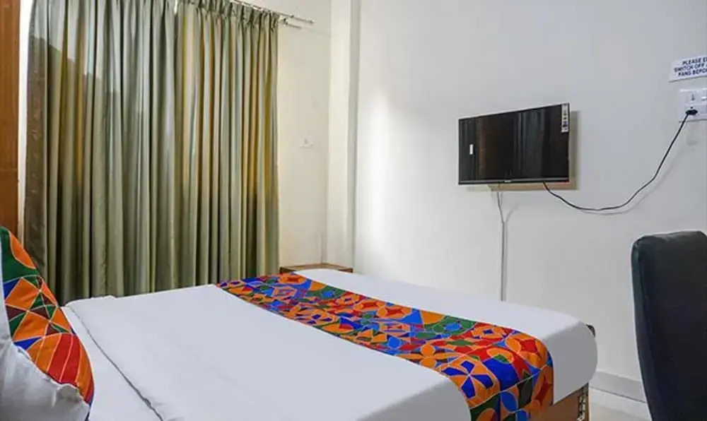 Fabhotel Grandeur