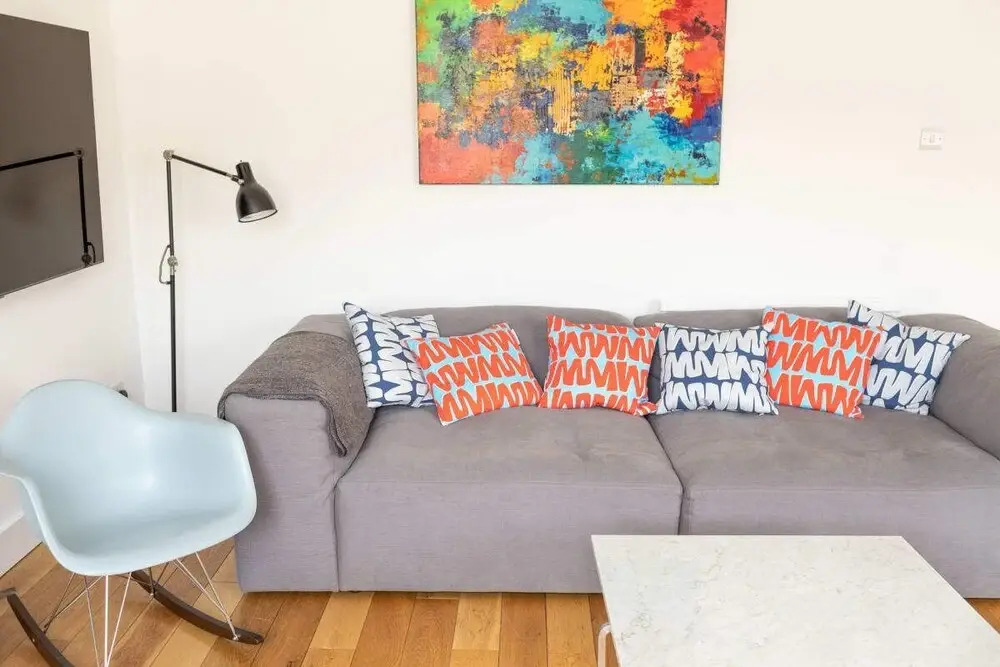 The Notting Hill Crib - Beckoning 2BDR Flat