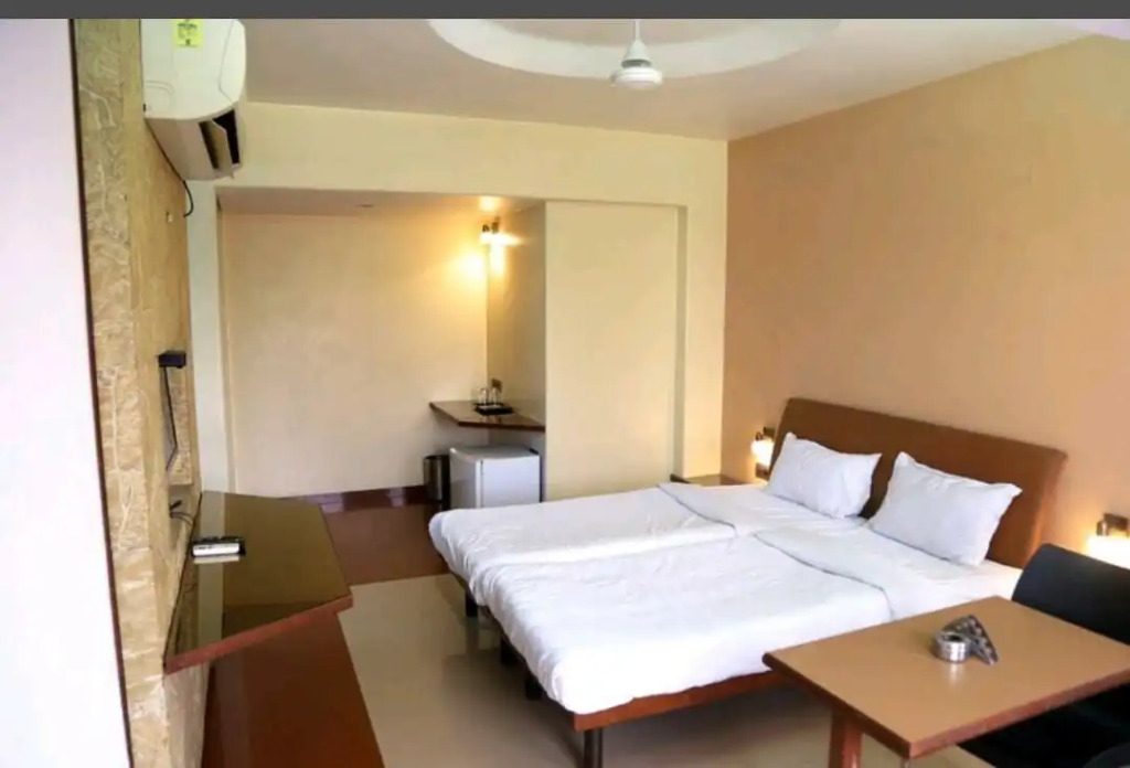 Hotel Panchalee deluxe