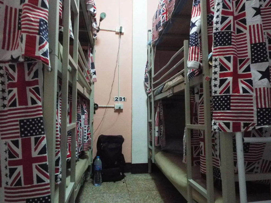 Hostel 24