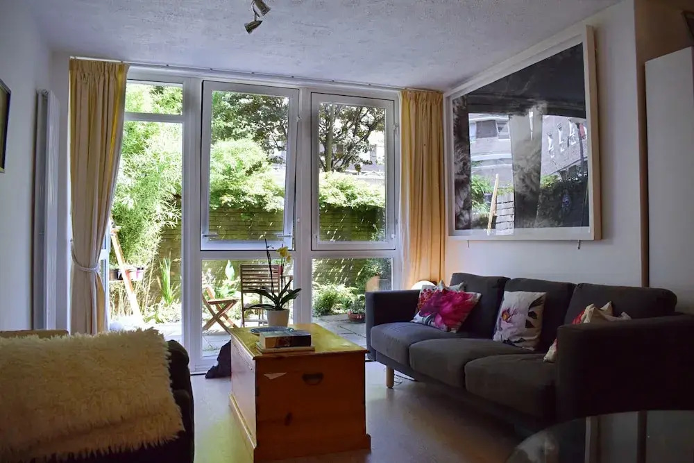 2 Bedroom Home in Angel
