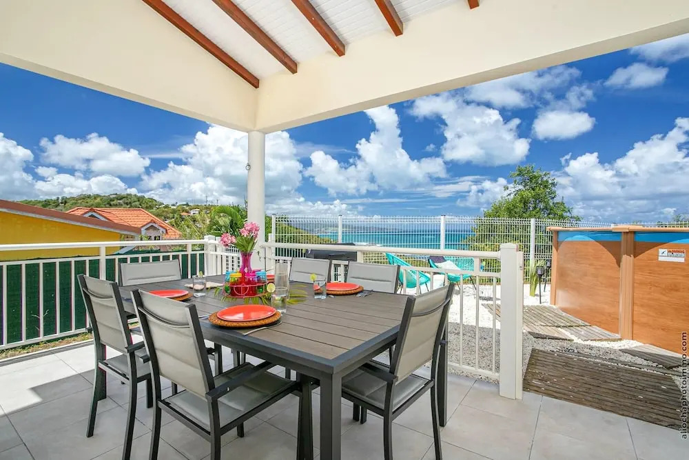 House With 3 Bedrooms in La Trinité, With Wonderful sea View, Private Pool, Enclosed Garden - 2 km From the Beach