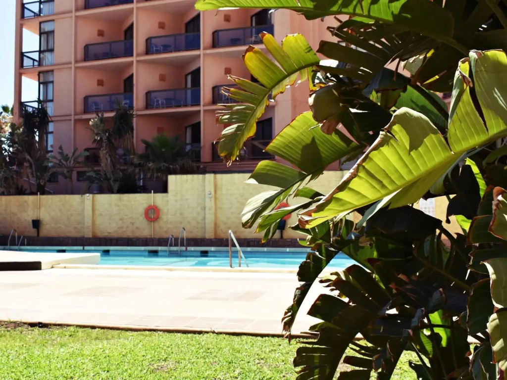 Luminoso apartamento de 3 dormitorios a pie de playa en Torremolinos
