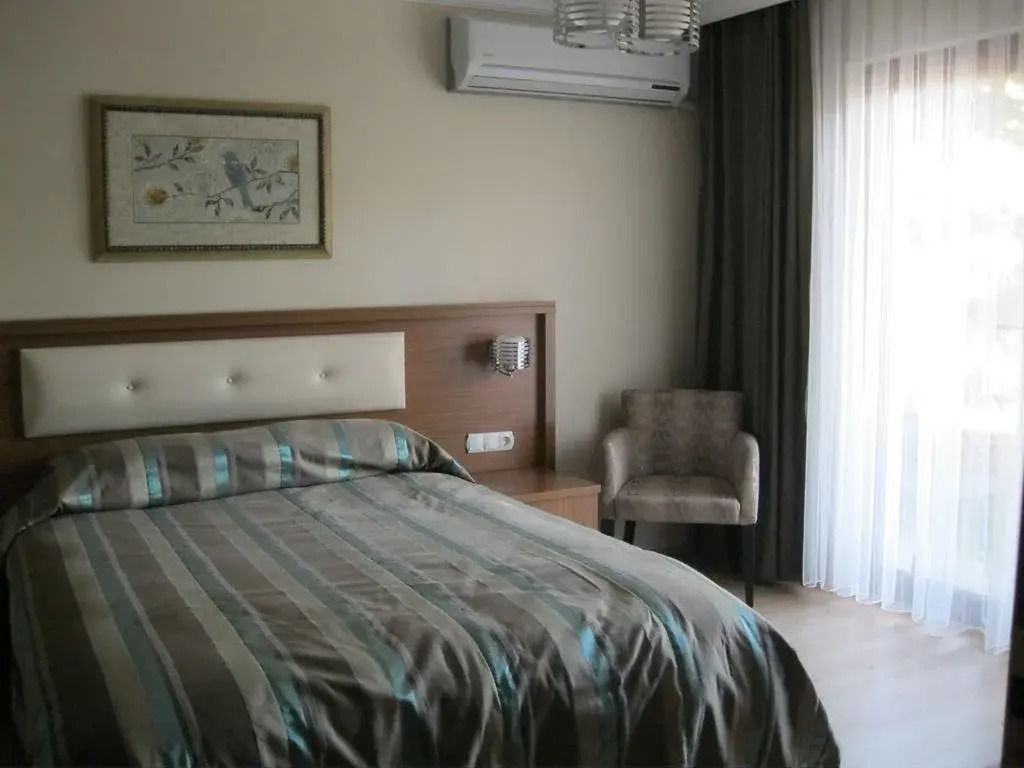 Emin Apart Pension