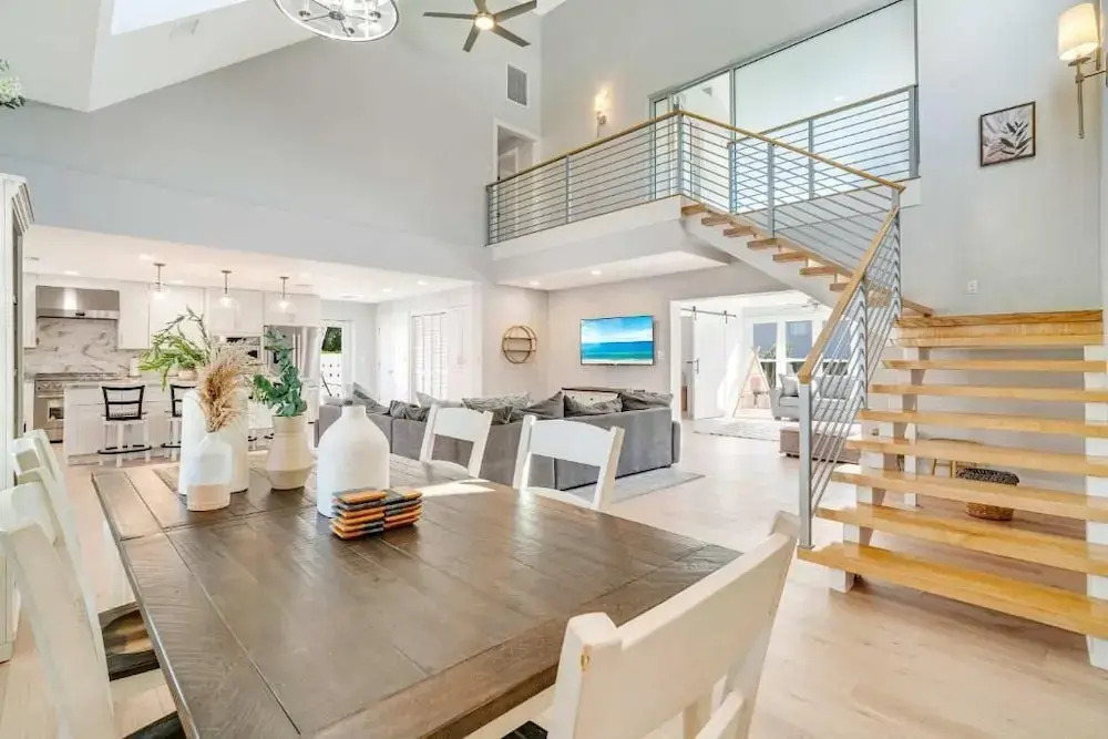 Luxury Waterfront Home in Sarasota