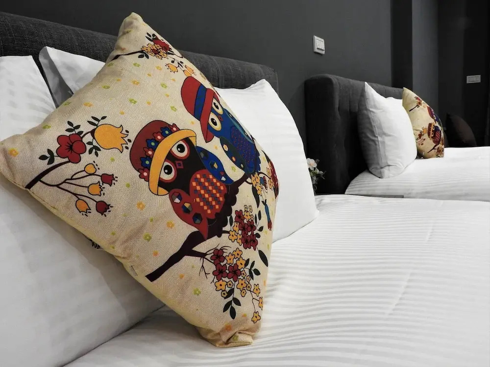 Blue Owl-Hualien No 2396-2397-2398-2399