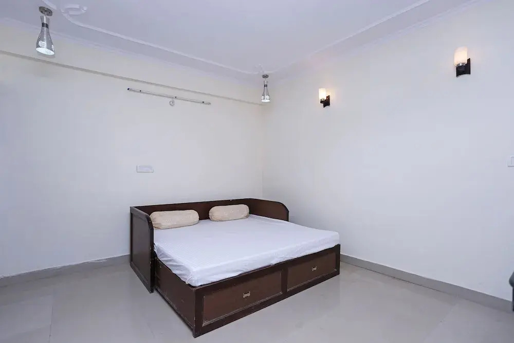 OYO 10867 Home 1BHK Valley View Bhowali